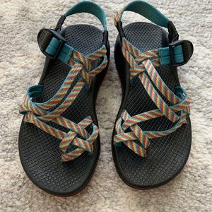 Chaco’s Women’s Fiesta Rainbow (SIZE 6)